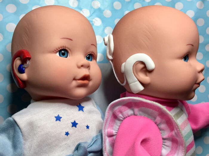 Mom Starts Making Inclusive Dolls After She Couldn't Find Any With Hearing Aids For Her Deaf Daughter Mom Starts Making Inclusive Dolls After She Couldn't Find Any With Hearing Aids For Her Deaf Daughter