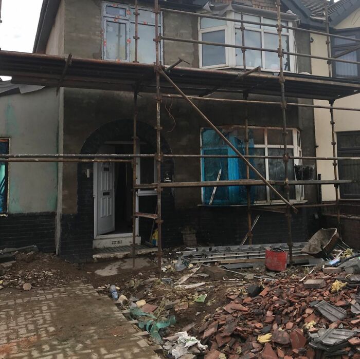 Mom Turns An Old Semi Into A Dream Home, Increasing Its Value By £110,000 Mom Turns An Old Semi Into A Dream Home, Increasing Its Value By £110,000
