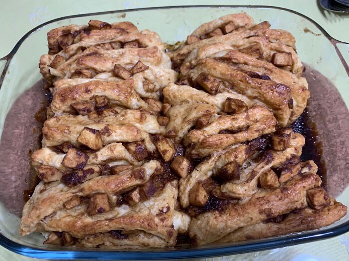 Apple Cinnamon Pull Apart Bread