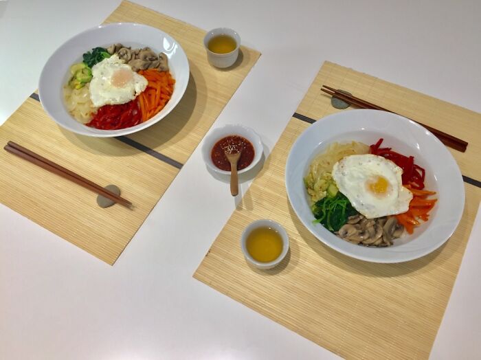 I Tried Make A Korean Dish Called Bibimbap... It Tastes Amazing!!