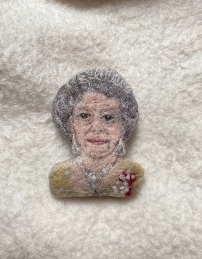 Handfelted Portraits-Queen Elizabeth II Handfelted Portraits-Queen Elizabeth II