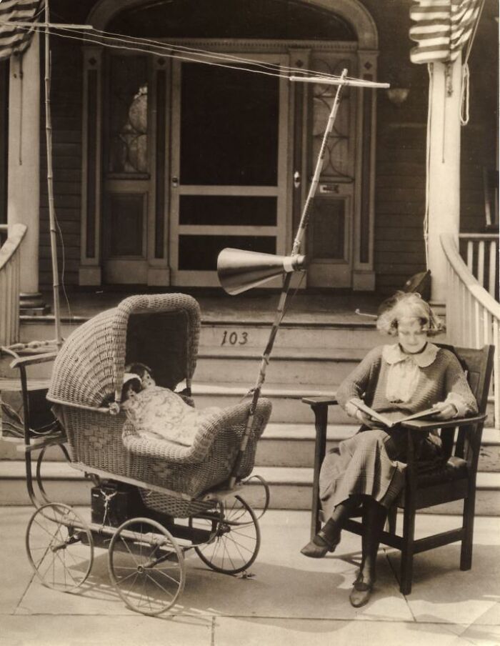 Radio Stroller, Stroller Equipped With A Radio, Including Antenna And Loudspeaker, To Keep The Baby Quiet; USA, 1921