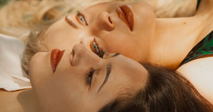 I Reveal Intimate Moments Of Everyday Life In My Photographs (30 Pics)