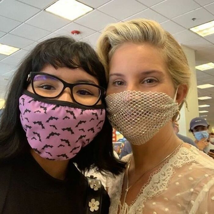 Lana Del Rey Responds To People Who Criticized Her For Wearing A Mesh Face Covering During The Coronavirus Pandemic Lana Del Rey Responds To People Who Criticized Her For Wearing A Mesh Face Covering During The Coronavirus Pandemic