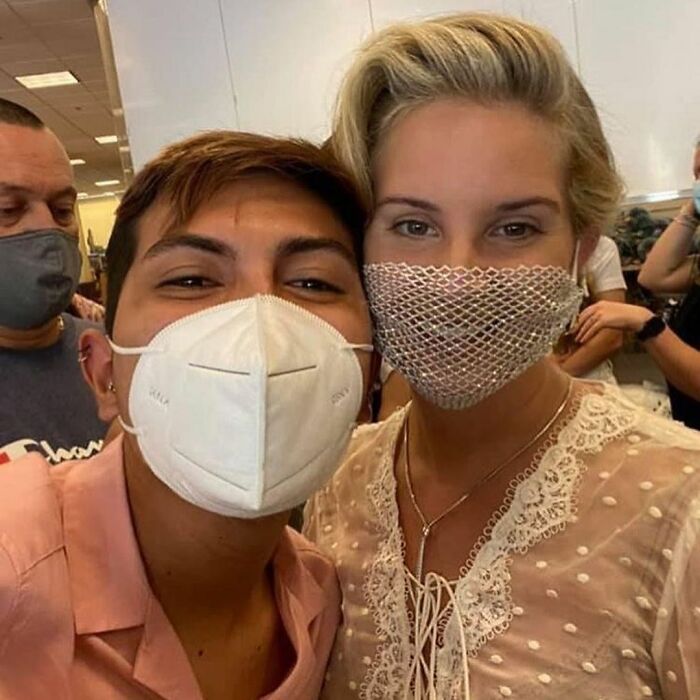 Lana Del Rey Responds To People Who Criticized Her For Wearing A Mesh Face Covering During The Coronavirus Pandemic