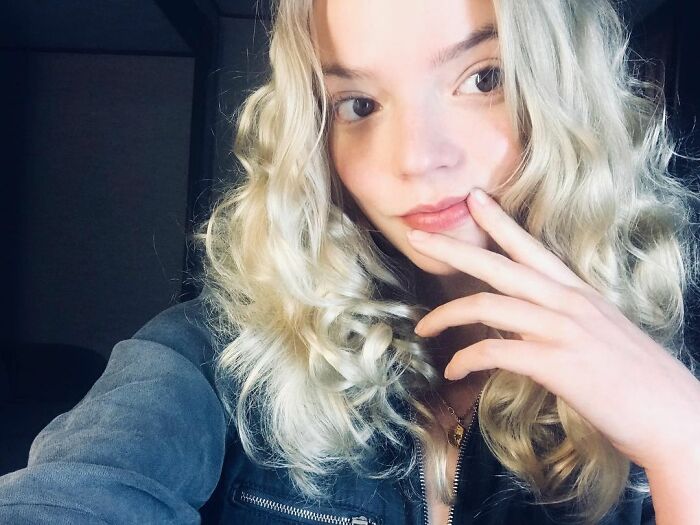 "I'm Weird-Looking": Anya Taylor-Joy Of 'The Queen's Gambit' Says She's Not Beautiful Enough To Be In Films "I'm Weird-Looking": Anya Taylor-Joy Of 'The Queen's Gambit' Says She's Not Beautiful Enough To Be In Films