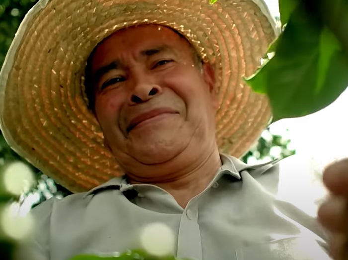 The Famous 'Feud' Between Ryan Reynolds And Hugh Jackman Is Back Again, This Time - For Charity The Famous 'Feud' Between Ryan Reynolds And Hugh Jackman Is Back Again, This Time - For Charity