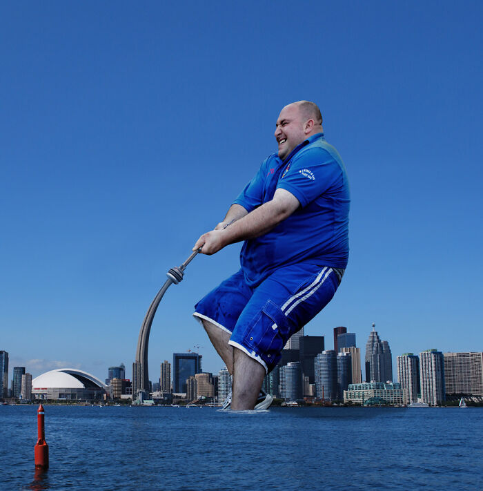 What Would Happen If Giant People "Invaded" Our Cities? Digital Artists Bring That Answer