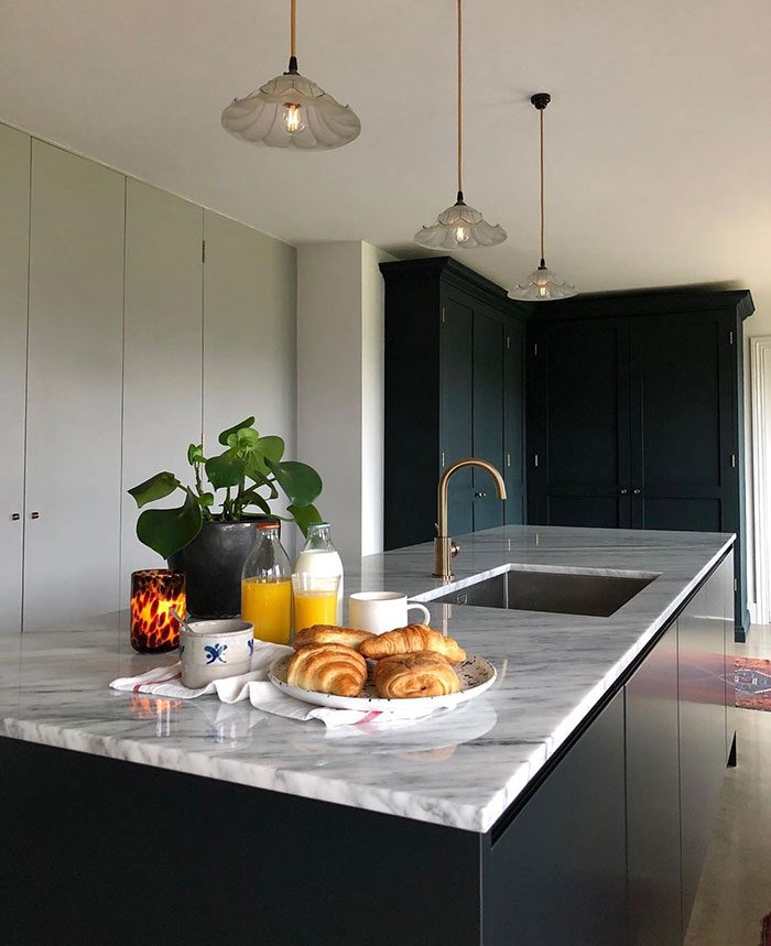 Couple's House Is Unrecognizable After A Stunning Home Transformation Couple's House Is Unrecognizable After A Stunning Home Transformation