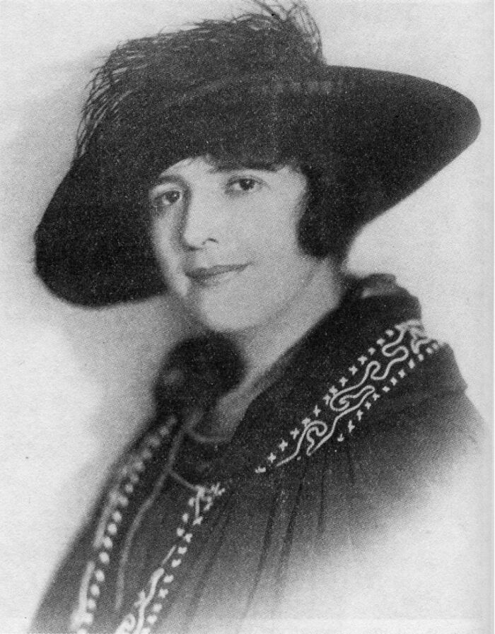 People Are Listing The Women That Got Overlooked In History Along With Their Important Achievements (30 Pics)