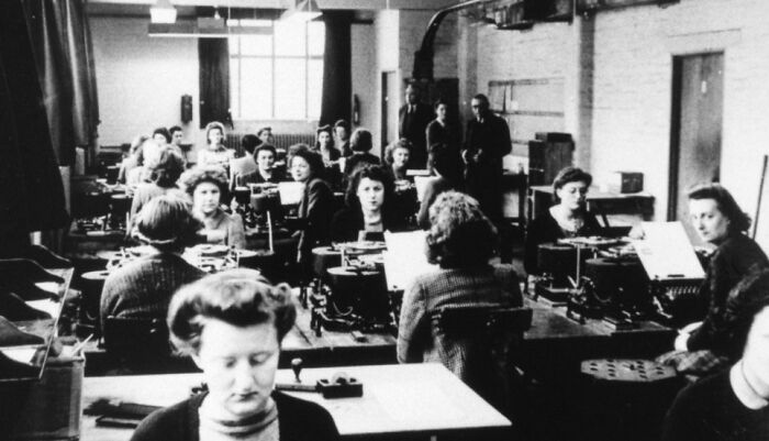 People Are Listing The Women That Got Overlooked In History Along With Their Important Achievements (30 Pics)