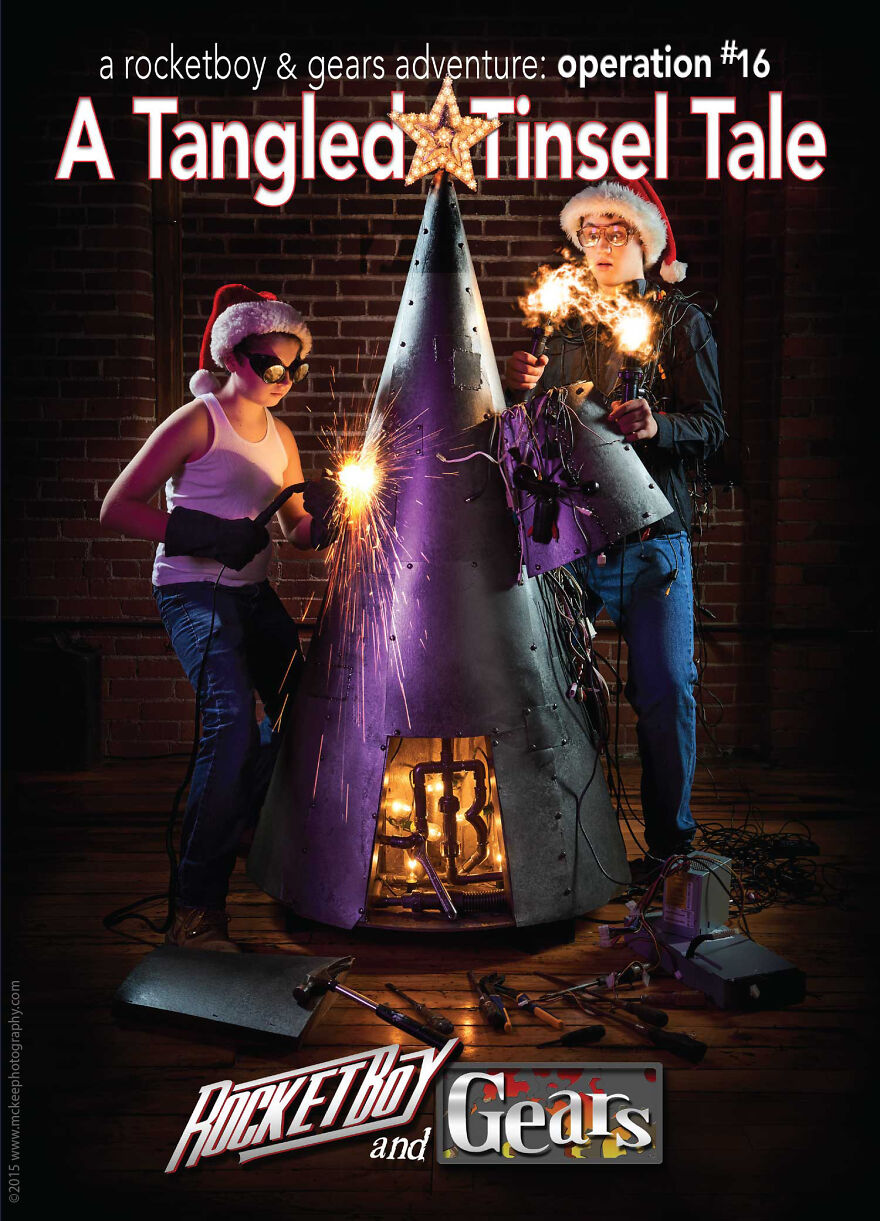 Every Year For The Last 21 Years, Our Family Has Been Creating Christmas-Themed Holiday Cards With A Twist (21 Pics)