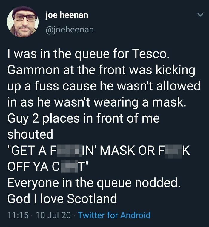 A tweet humorously describing a Scottish man's reaction to a queue incident at Tesco.