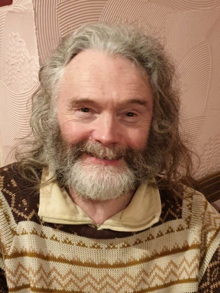 Son Manages To Track Down Homeless Dad After 10+ Years Of Not Seeing Him