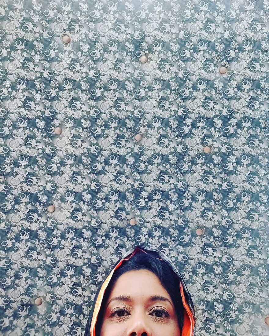 Journalist Has A Hobby Taking Pictures Of The Roof Of Taxis In Mumbai And His Collection Is Incredible