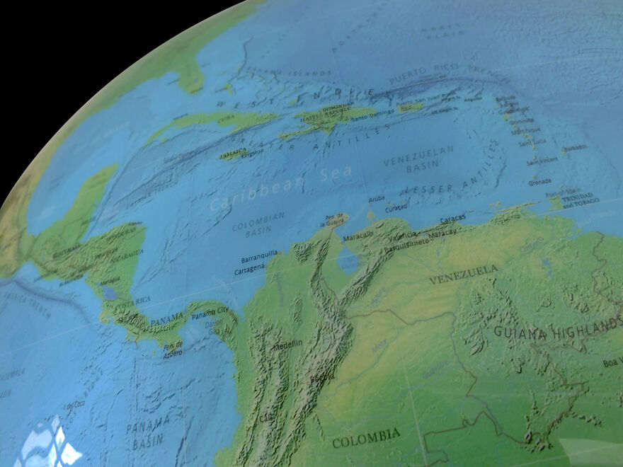 I Create Large Earth Globes From Gypsum And Natural Pigments (16 Pics) I Create Large Earth Globes From Gypsum And Natural Pigments (16 Pics)