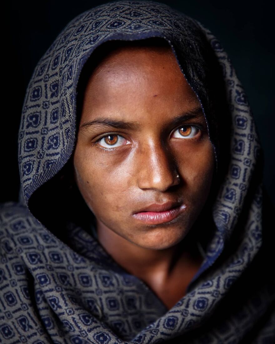 Photographer Manages To Capture The Soul Emotion Of Bangladesh's Population
