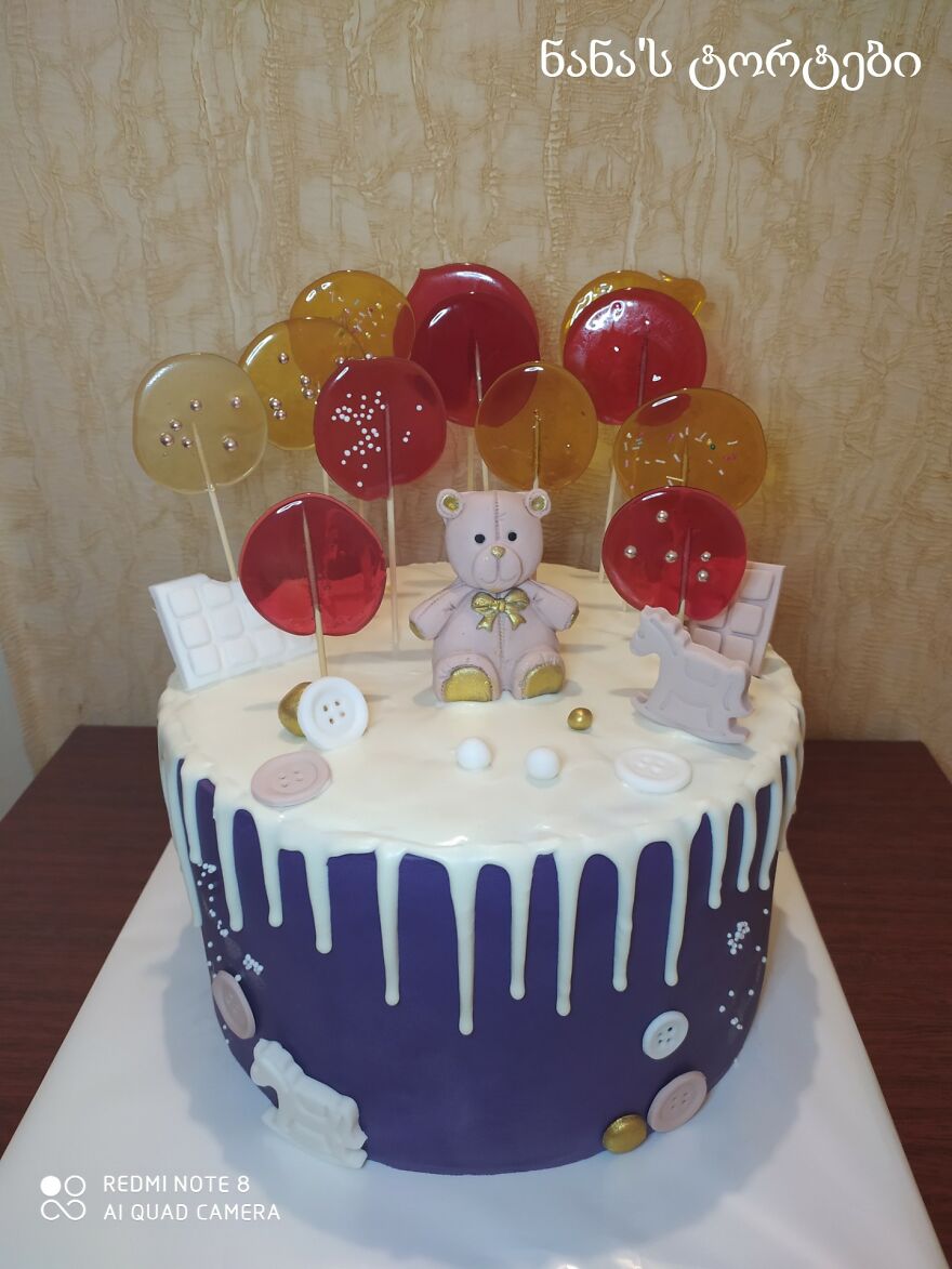 My Aunt's Artistic Cakes (26 Pics)