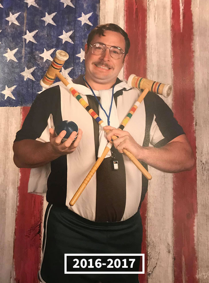 Awesome PE Teacher Decides To Take Hilarious School Photos Each Year Since 2014 And People Love It Awesome PE Teacher Decides To Take Hilarious School Photos Each Year Since 2014 And People Love It