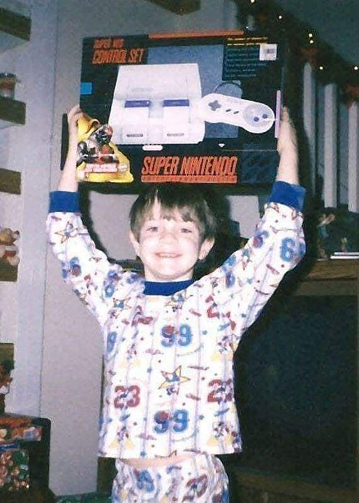 90s-Vintage-Christmas-Gifts-Photos