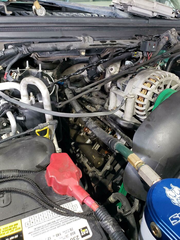 Mechanic Surprises Sick Customer By Waiving His $950 Repair Bill And People Online Can&rsquo;t Hold Back Their Tears