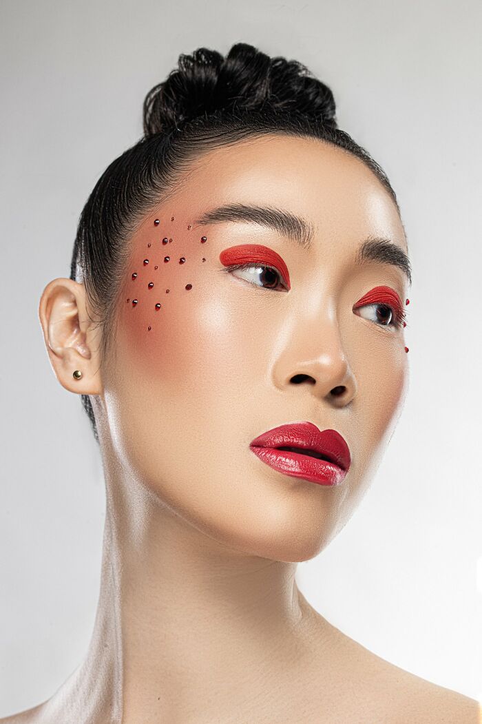 Oprah Hires A Photographer That Was Struggling After Seeing His Works On Twitter