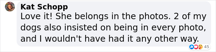 Dog Shamelessly Photobombs Every Single Family Christmas Pic, Ends Up Creating The Perfect Christmas Card Dog Shamelessly Photobombs Every Single Family Christmas Pic, Ends Up Creating The Perfect Christmas Card