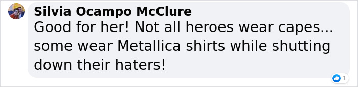 People Mock TikToker For Wearing A Metallica Shirt, Ask Her To "Name 3 Songs" - She Picks Up A Guitar Instead People Mock TikToker For Wearing A Metallica Shirt, Ask Her To "Name 3 Songs" - She Picks Up A Guitar Instead