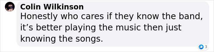 People Mock TikToker For Wearing A Metallica Shirt, Ask Her To "Name 3 Songs" - She Picks Up A Guitar Instead People Mock TikToker For Wearing A Metallica Shirt, Ask Her To "Name 3 Songs" - She Picks Up A Guitar Instead