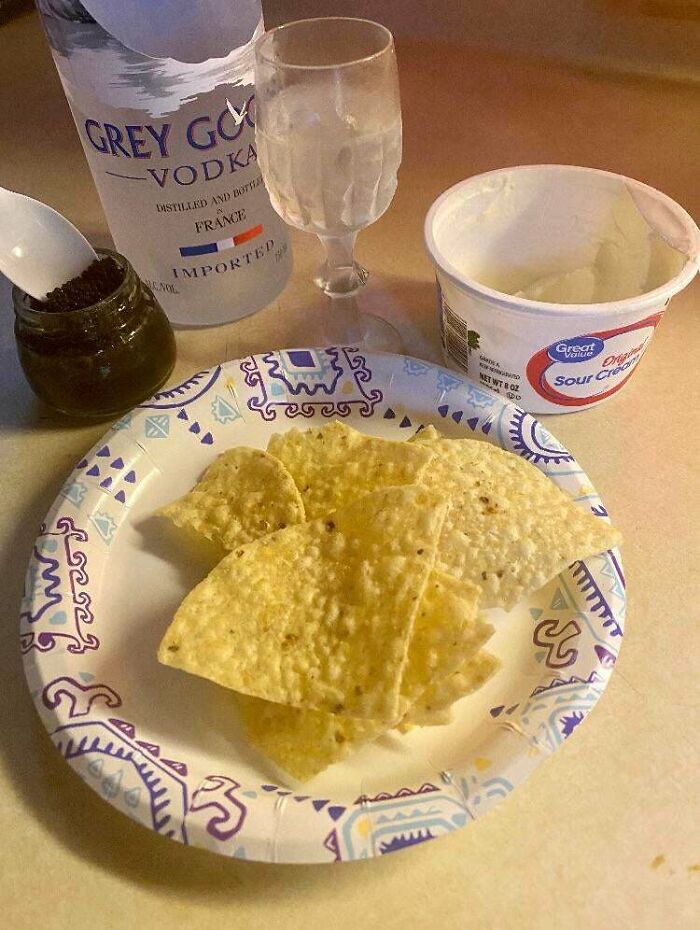 My Dad Texted Me A Photo Of His “Officially Retired From Teaching” Celebration Dinner