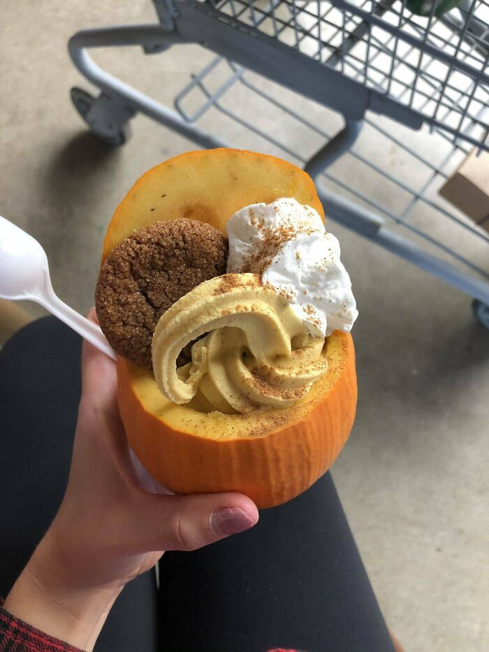 Pumpkin Ice Cream In A Pumpkin