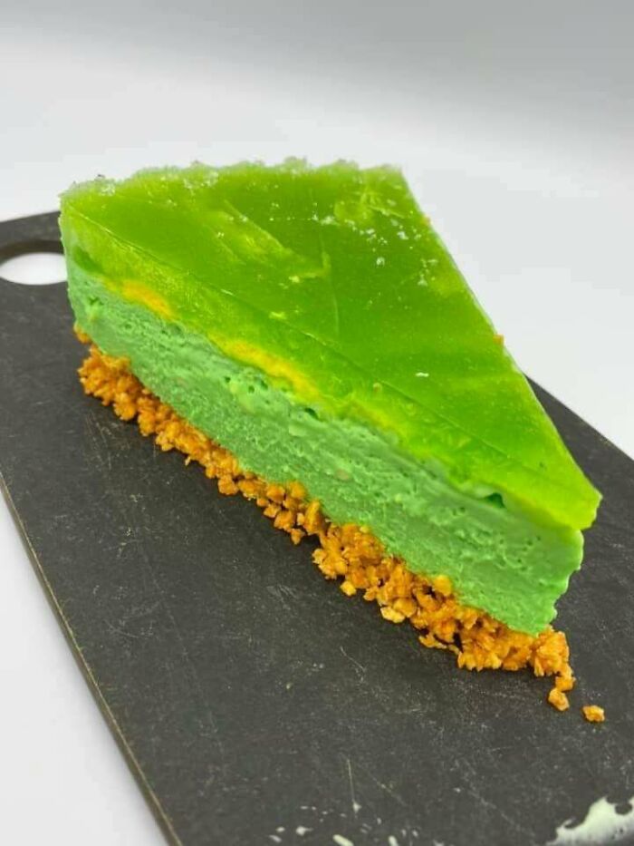 Doritos Crusted Mountain Dew Cheesecake With Mountain Dew Jello Topping