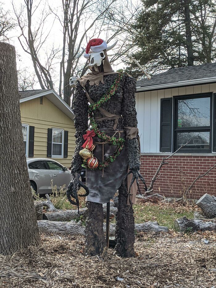 My Halloween Leshen Is Now A Christmas Leshen