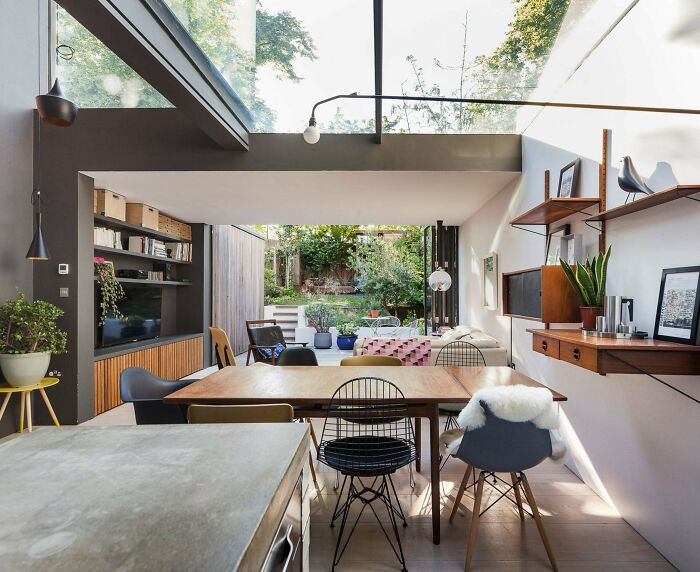 Refurbished And Extended Basement Of A Converted 19th-Century Victorian Property Which Now Became A Light Filled Living Area Opening Up To The Garden, London, UK