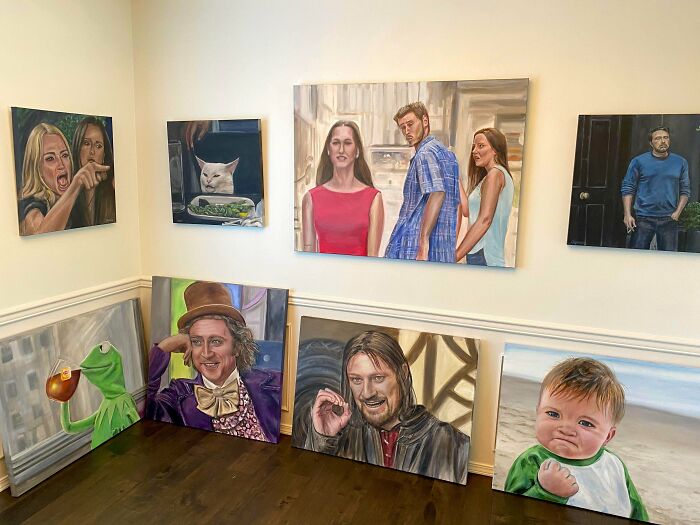Many meme painting in room 