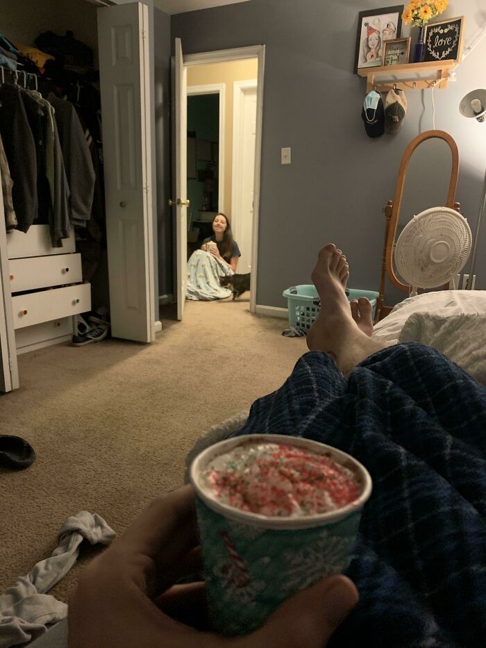 I Have Covid And My Fiancee Leaves Food For Me And Then Sits In The Hallway So We Can Eat Together. Tonight I Got Surprise Hot Cocoa