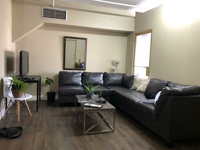 After A Long Road Of Mental Health & Financial Recovery, I Finally Have My Very Own Place