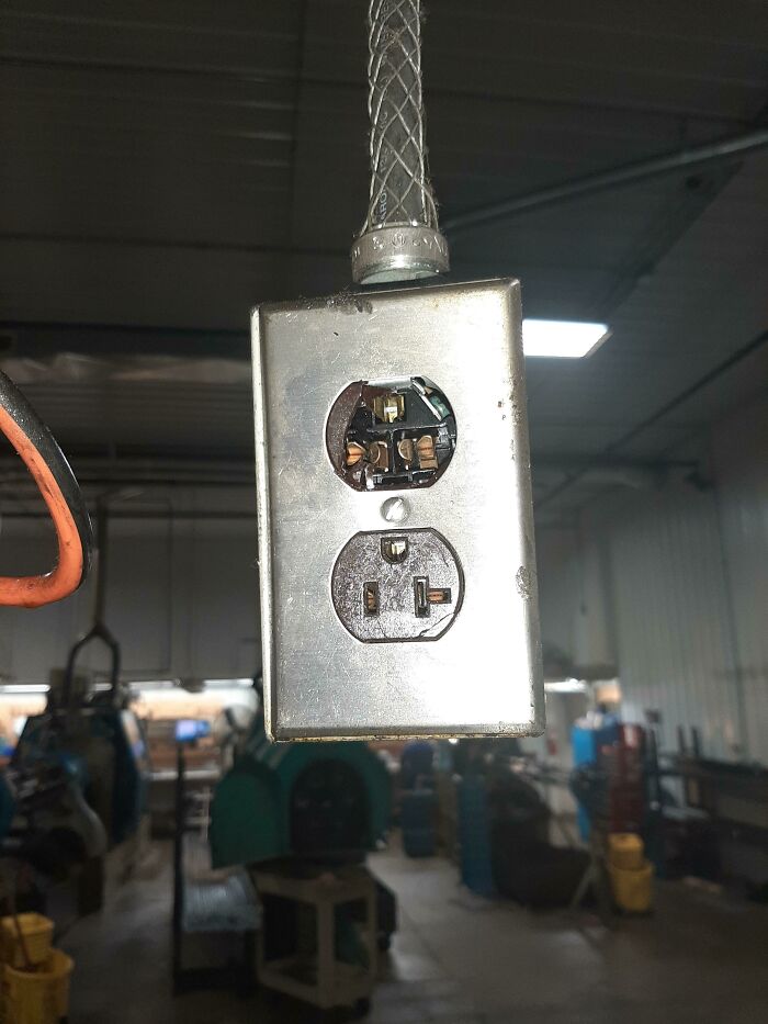 Yes This Is Live. I Almost Stuck My Thumb In It