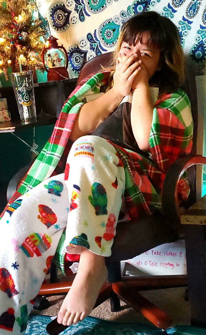 Becoming A Mom At 17, I Haven't Always Been Able To Afford My Daughter's Christmas Wish-List. This Year, I've Worked Hard And Surprised The Hell Out Of Her