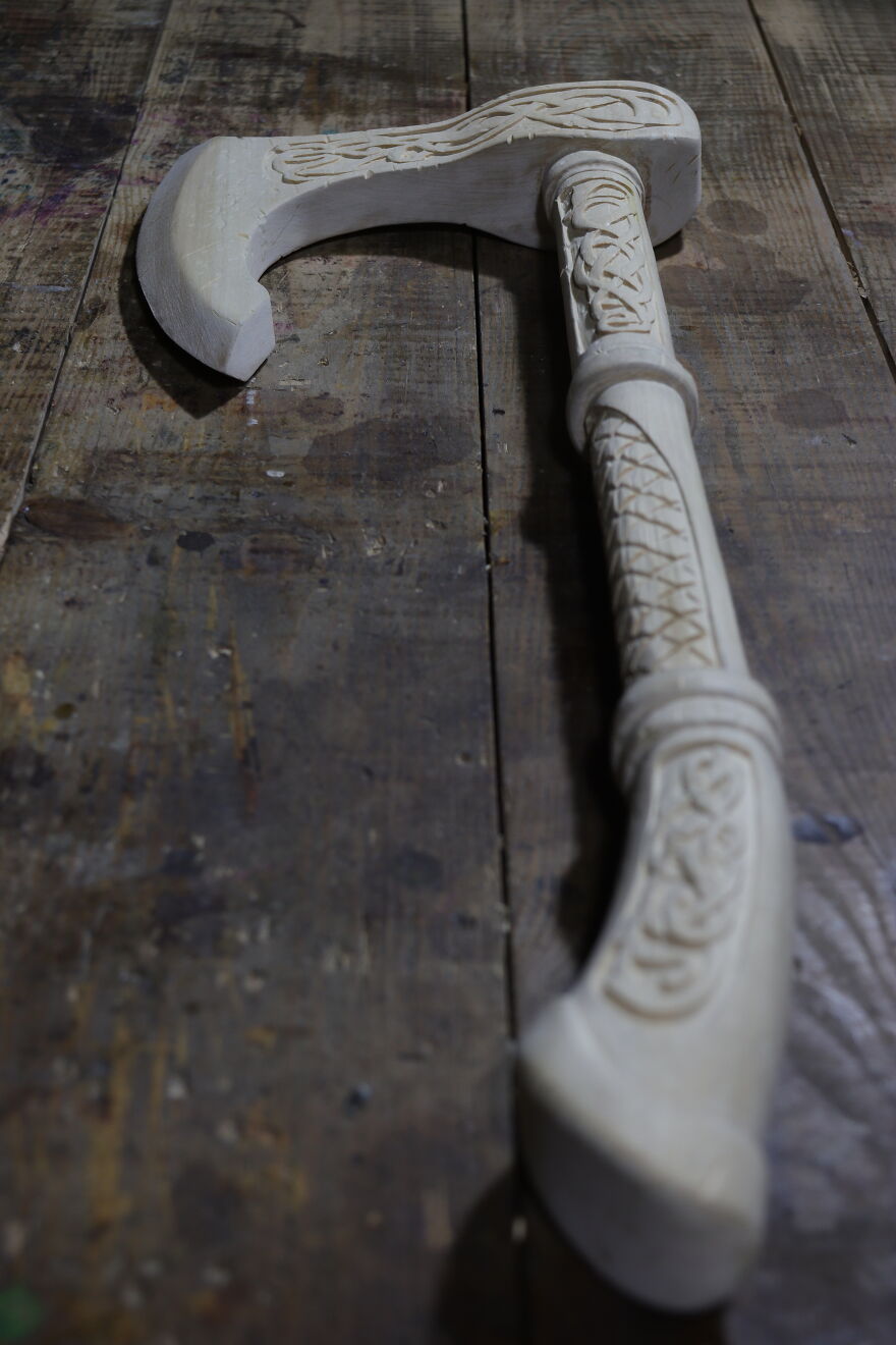 I Made Wooden Axe Inspired By The Assassin's Creed Valhalla