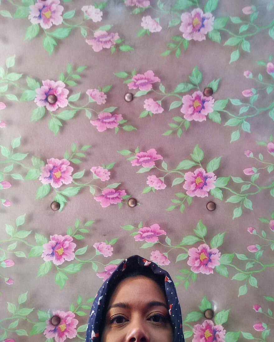 Journalist Has A Hobby Taking Pictures Of The Roof Of Taxis In Mumbai And His Collection Is Incredible