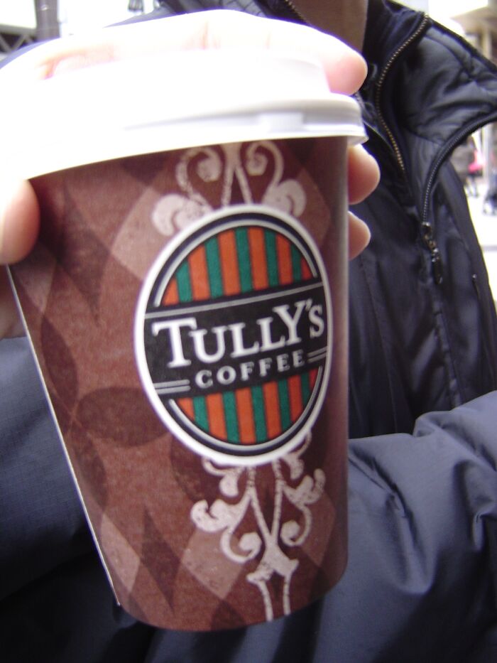 Businesses And Brands Have To Re-Paint Their Logos In Kyoto Due To City's Strict Landscaping Guidelines And Here's How It Looks (12 Examples)