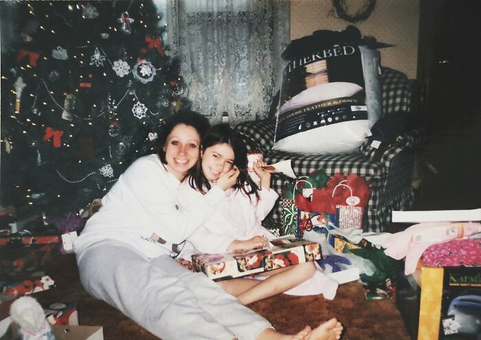 90s-Vintage-Christmas-Gifts-Photos