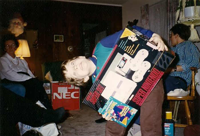 90s-Vintage-Christmas-Gifts-Photos