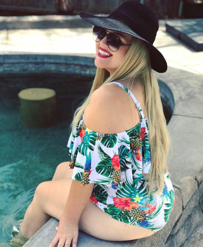 Woman's Ex-Boyfriend Didn't Introduce Her To His Parents Because Of Her Weight, She Lost 200 Lbs To Get Revenge Woman's Ex-Boyfriend Didn't Introduce Her To His Parents Because Of Her Weight, She Lost 200 Lbs To Get Revenge