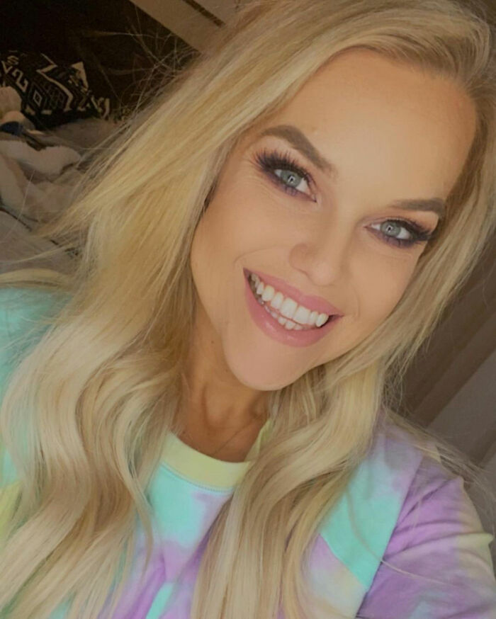 Woman's Ex-Boyfriend Didn't Introduce Her To His Parents Because Of Her Weight, She Lost 200 Lbs To Get Revenge Woman's Ex-Boyfriend Didn't Introduce Her To His Parents Because Of Her Weight, She Lost 200 Lbs To Get Revenge