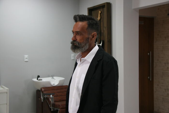 This Homeless Man Is Found By His Family Who Thought He Had Been Dead For 10 Years After His Transformation Photos Go Viral This Homeless Man Is Found By His Family Who Thought He Had Been Dead For 10 Years After His Transformation Photos Go Viral