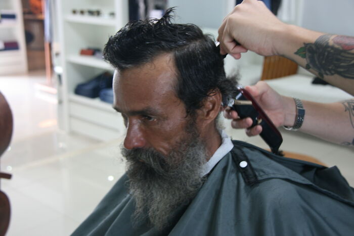 This Homeless Man Is Found By His Family Who Thought He Had Been Dead For 10 Years After His Transformation Photos Go Viral This Homeless Man Is Found By His Family Who Thought He Had Been Dead For 10 Years After His Transformation Photos Go Viral