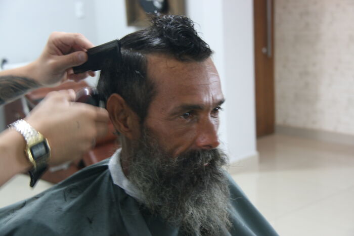 This Homeless Man Is Found By His Family Who Thought He Had Been Dead For 10 Years After His Transformation Photos Go Viral This Homeless Man Is Found By His Family Who Thought He Had Been Dead For 10 Years After His Transformation Photos Go Viral