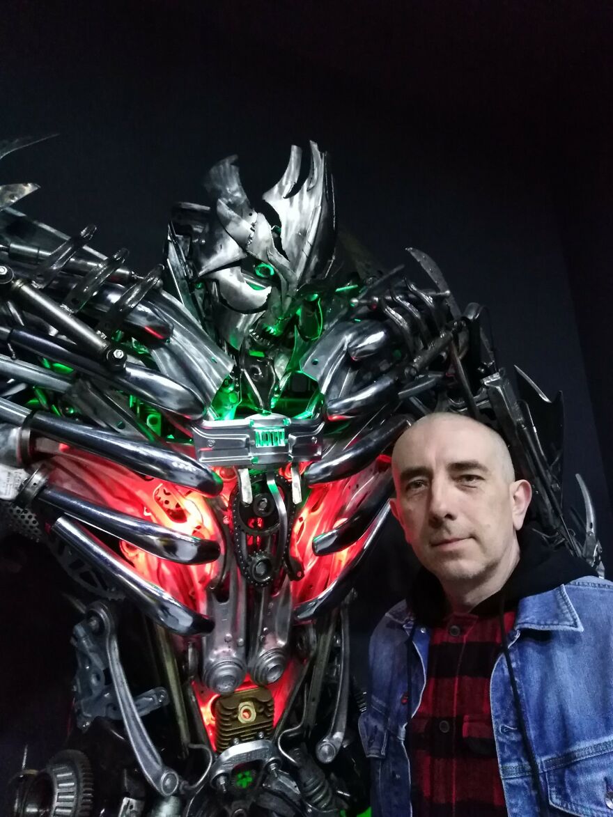 Amazing Metal Sculptures Of Chappie And Other Heroes Inspired By Movie Characters (40 Pics)